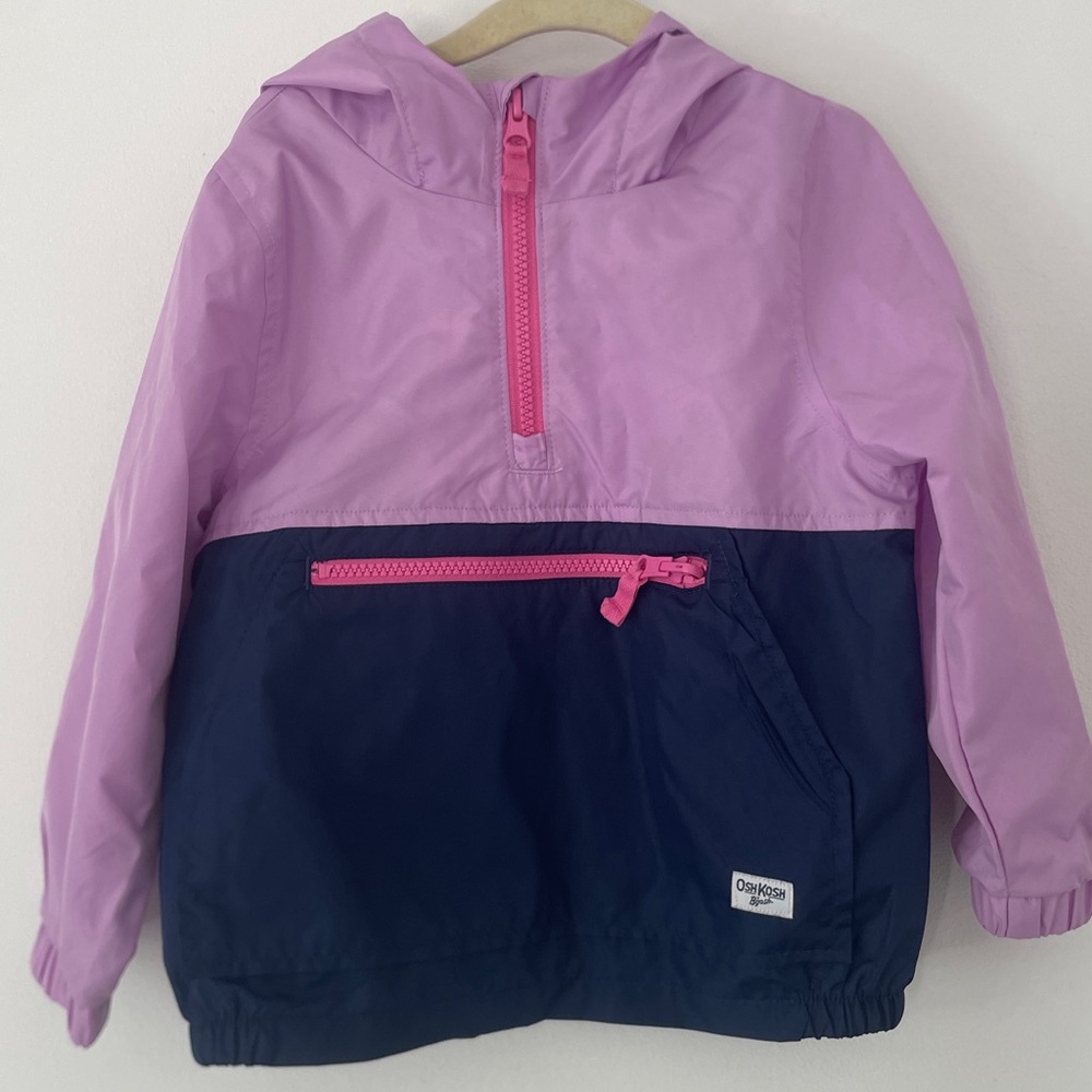 Oshkosh B’gosh Pink and Navy Hooded Wind Jacket
size 3T
